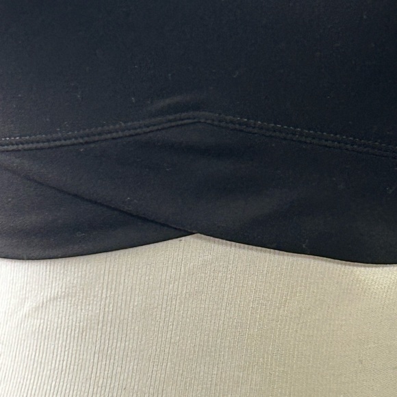 Halara women’s size small cloud ful crop top, black new with tags - Picture 5 of 12